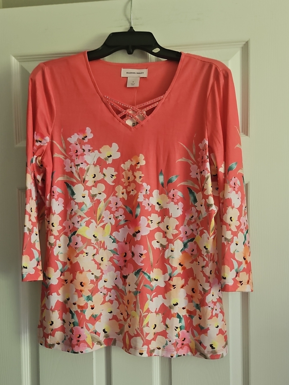 Allison Daley 3/4 Sleeve Lattice Criss-cross V-neck W/Rhinestones:Peach W/Floral